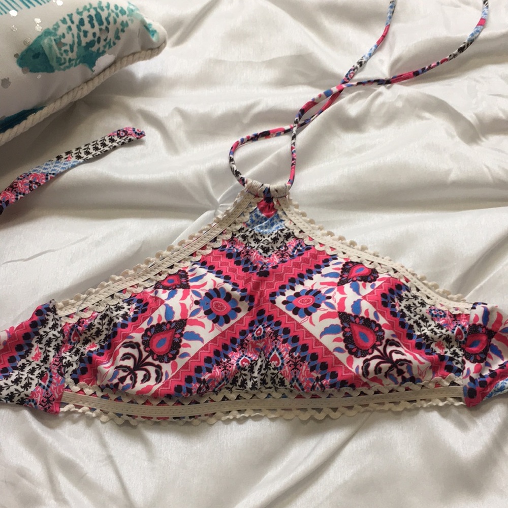Becca Halter Bikini top🌊🌊🌊